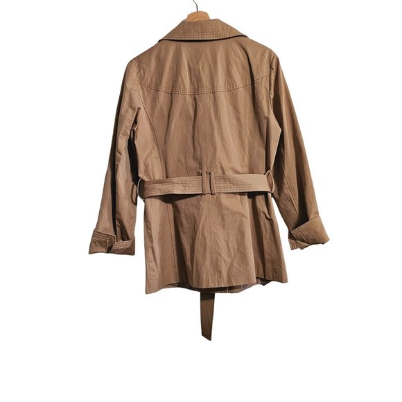 Women's Ellen Tracy short Belted trench coat size medium button close new - Picture 2 of 10
